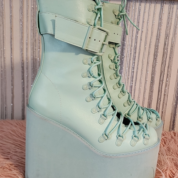 sugar thrillz Mint Green Platform Lace-Up Boots six+ze - Picture 6 of 7